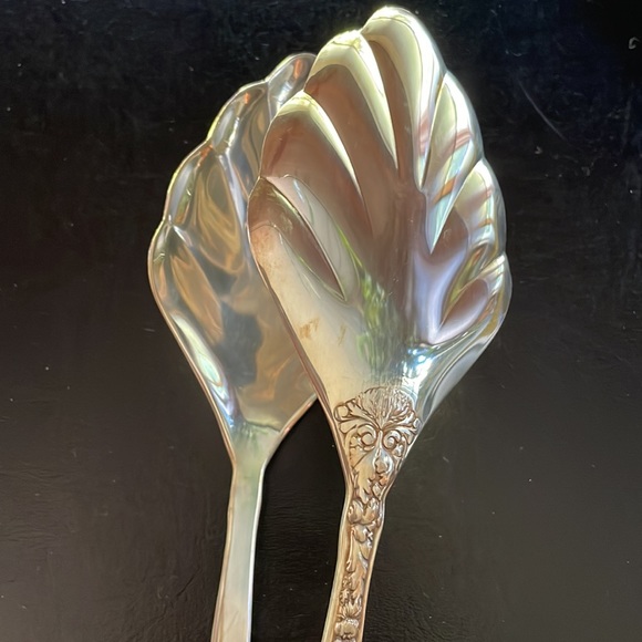 Vtg Exquisite Gorham silver tongs. Minor vintage signs of use. For cake biscuit - Picture 2 of 9